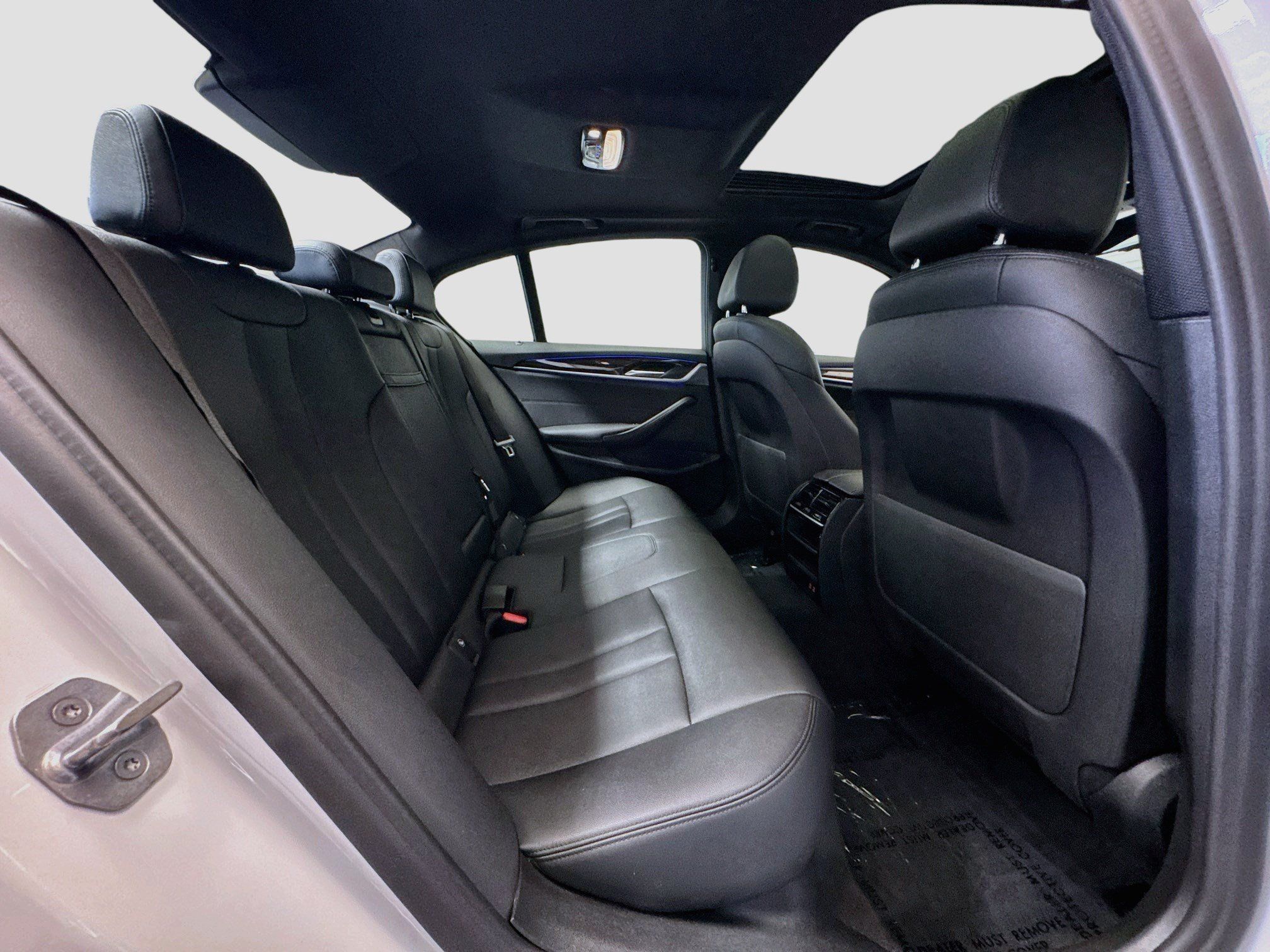 Used 2020 BMW 530e w/ Convenience Package RWD image 19