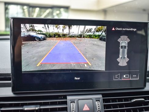 Used 2022 Audi Q5 2.0T Premium w/ Convenience Package image 25