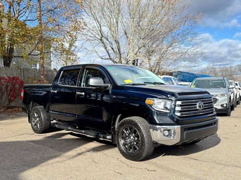Used 2021 Toyota Tundra SR5 w/ Trail Edition image 8