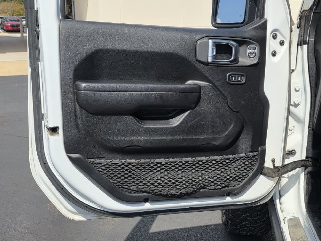 Used 2021 Jeep Wrangler Unlimited Rubicon AWD/4WD image 17
