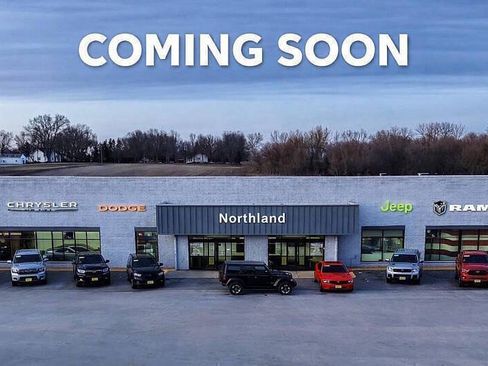 Used 2025 RAM 1500 Laramie AWD/4WD image 3