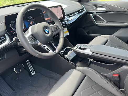 New 2025 BMW X2 xDrive28i w/ M Sport Package image 9