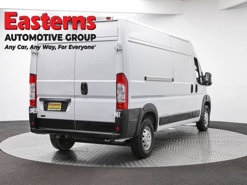 Used 2021 RAM ProMaster 2500 FWD image 5
