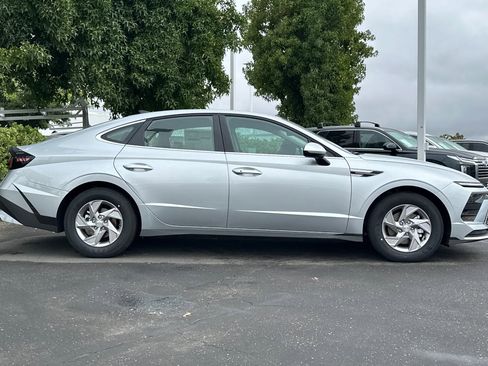 New 2026 Hyundai Sonata SE image 3
