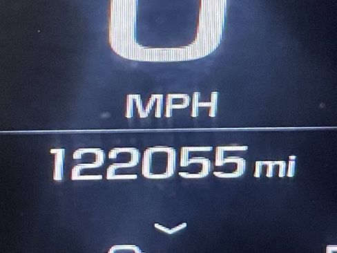 Used 2018 GMC Yukon XL Denali w/ Denali Ultimate Package image 17