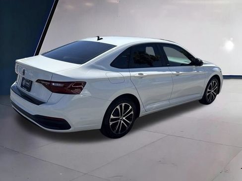 Certified 2024 Volkswagen Jetta Sport FWD image 2