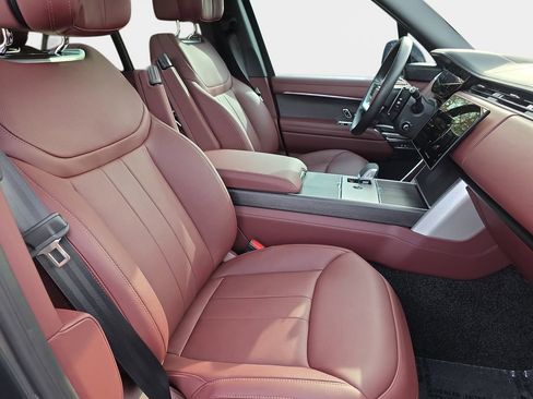 New 2025 Land Rover Range Rover Autobiography AWD/4WD image 10