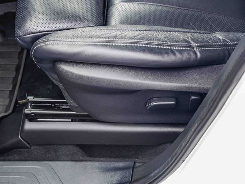 Used 2021 Subaru Ascent Limited image 23