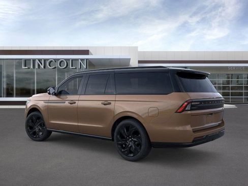 New 2025 Lincoln Navigator L Black Label image 4