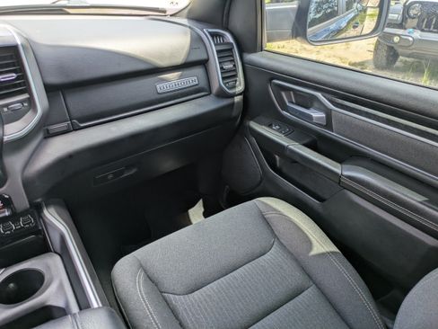 Used 2019 RAM 1500 Big Horn RWD image 15