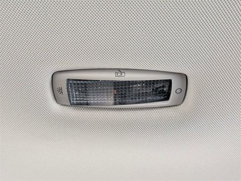 Certified 2022 Volkswagen Jetta SE image 21