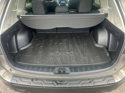 Used 2020 Subaru Forester Premium AWD/4WD image 20