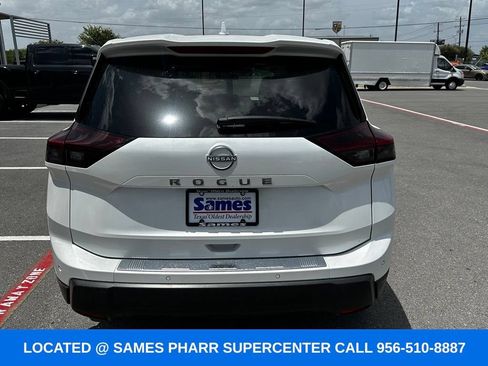Used 2026 Nissan Rogue SV FWD image 7