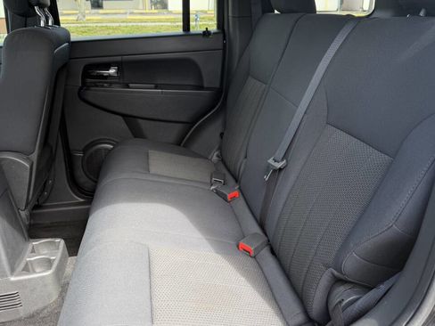 Used 2012 Jeep Liberty Sport w/ Popular Equipment Group image 11