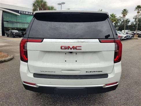 New 2026 GMC Yukon Elevation image 11