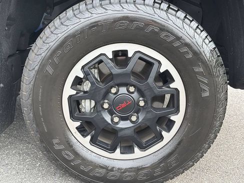 Used 2024 Toyota Tacoma TRD Off-Road AWD/4WD image 13