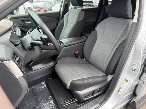 Used 2023 Nissan Rogue SV image 30