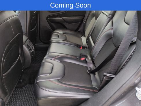 Used 2019 Jeep Cherokee Trailhawk w/ Cold Weather Group AWD/4WD image 19