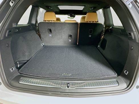 Used 2025 Jeep Grand Cherokee Summit w/ Luxury Tech Group V image 29