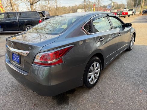 Used 2015 Nissan Altima 2.5 S w/ Power Driver Seat Package image 4