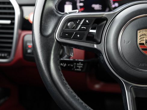 Certified 2023 Porsche Cayenne image 15