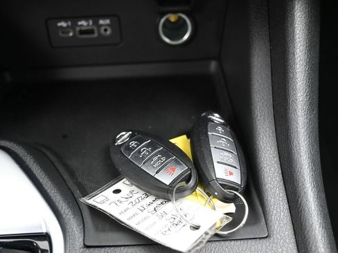 Used 2023 Nissan Sentra SV FWD image 19