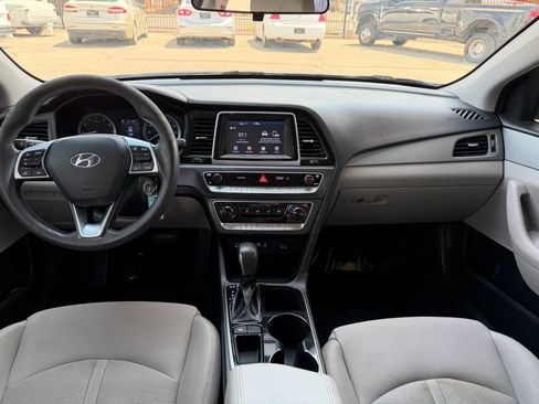 Used 2019 Hyundai Sonata SE FWD image 18