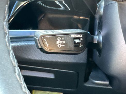 Used 2021 Audi Q3 2.0T Premium Plus image 24