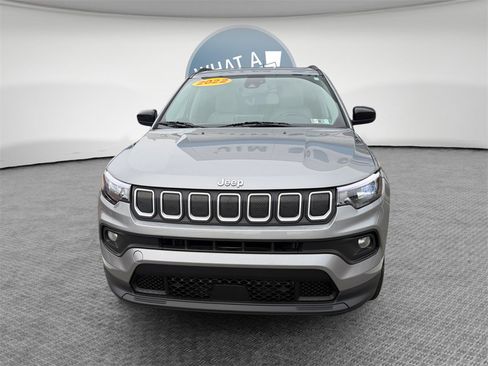 Used 2022 Jeep Compass Latitude w/ Convenience Group image 9