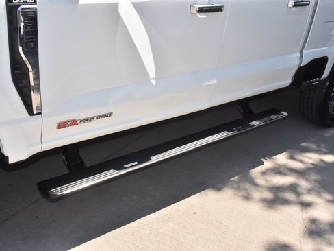 Used 2024 Ford F250 Limited AWD/4WD image 41