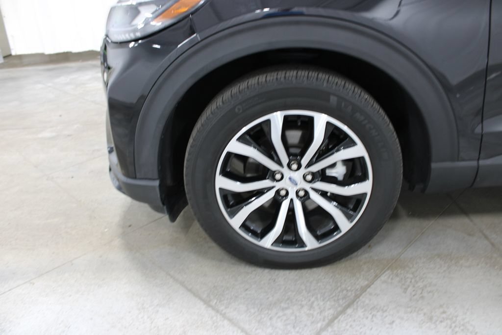 Used 2025 Ford Explorer ST-Line AWD/4WD image 35