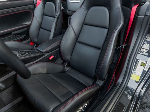 Used 2019 Porsche 911 Speedster RWD image 24