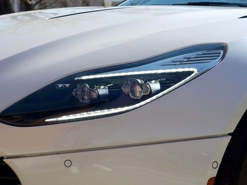 Used 2017 Aston Martin DB11 V12 image 14