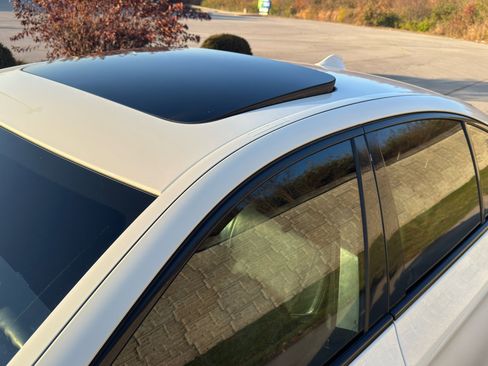 Used 2016 BMW 535i xDrive Sedan image 12