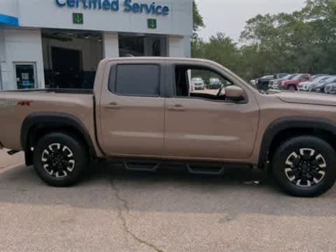 Used 2023 Nissan Frontier PRO-4X w/ Technology Package image 9