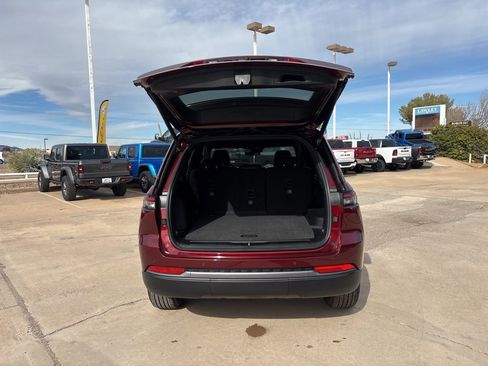 New 2026 Jeep Grand Cherokee Altitude AWD/4WD image 48