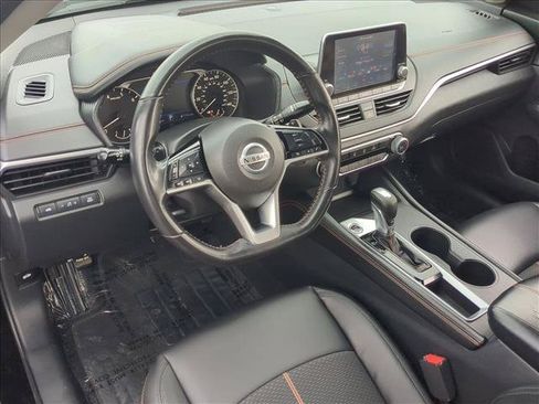 Used 2021 Nissan Altima 2.5 SR FWD image 10
