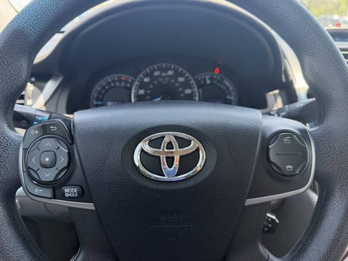 Used 2012 Toyota Camry LE FWD image 23