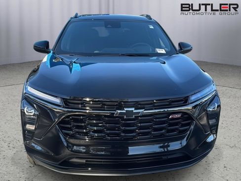 New 2026 Chevrolet Trax RS w/ Driver Confidence Package image 8