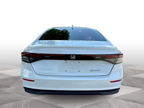 Used 2023 Honda Accord EX image 6