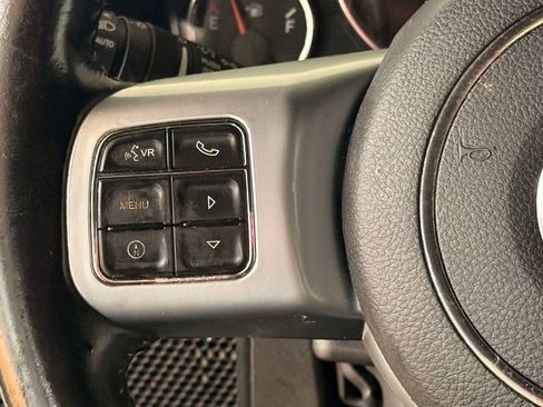 Used 2017 Jeep Wrangler Unlimited Rubicon AWD/4WD image 39