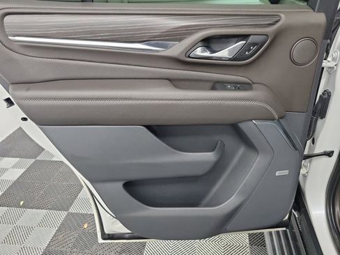 Used 2021 GMC Yukon Denali w/ Denali Ultimate Package image 18