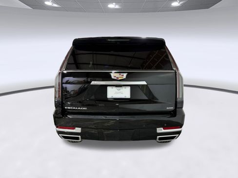 New 2026 Cadillac Escalade ESV Luxury AWD/4WD image 8