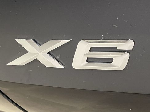Used 2026 BMW X6 xDrive40i w/ Climate Comfort Package AWD/4WD image 24