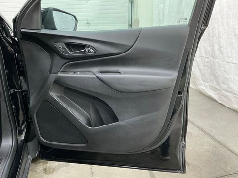 Used 2024 Chevrolet Equinox LT image 32