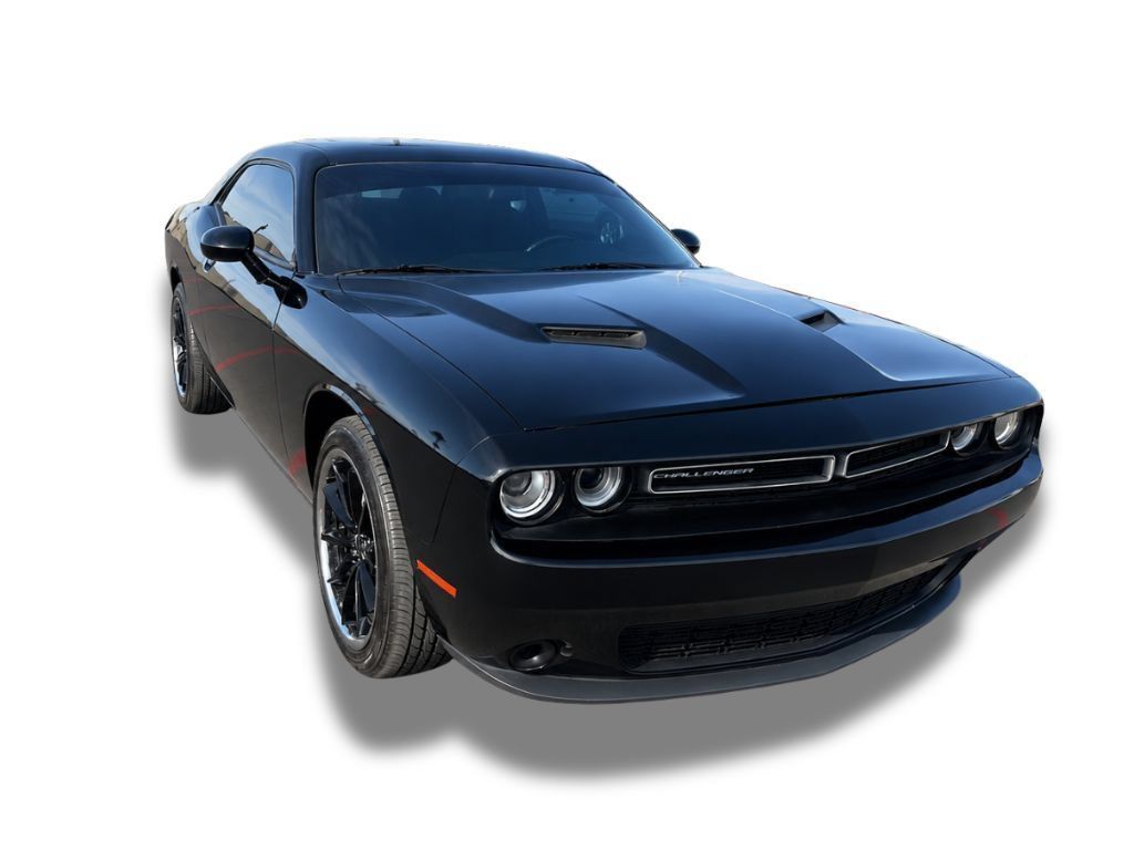 Used 2015 Dodge Challenger SXT w/ Super Sport Group (SS/T) RWD image 2