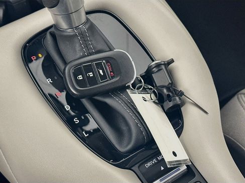 Used 2025 Honda HR-V LX image 24