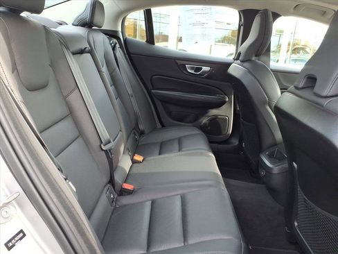 Used 2024 Volvo S60 B5 Plus image 13