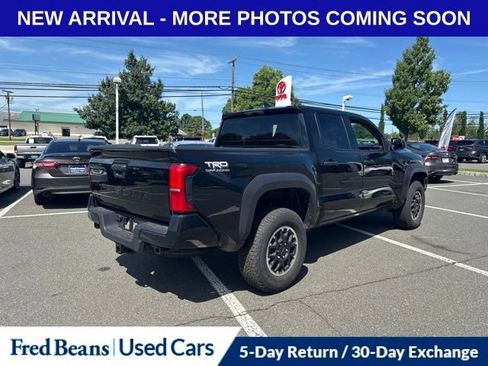 Used 2025 Toyota Tacoma TRD Off-Road AWD/4WD image 3