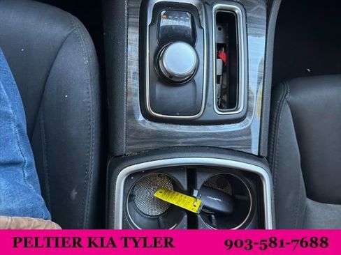 Used 2019 Chrysler 300 Touring w/ Sport Appearance Package image 22